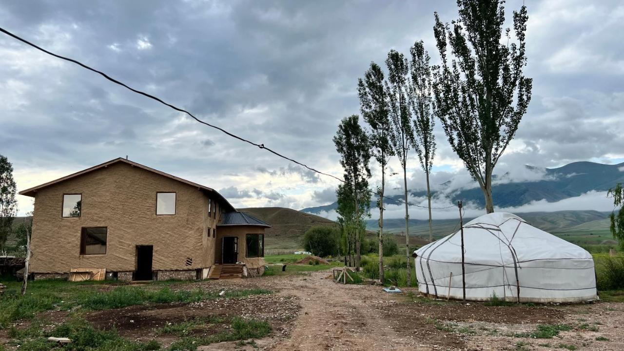 Kyzart Hotel & Horse Tours Bagysh Eksteriør billede