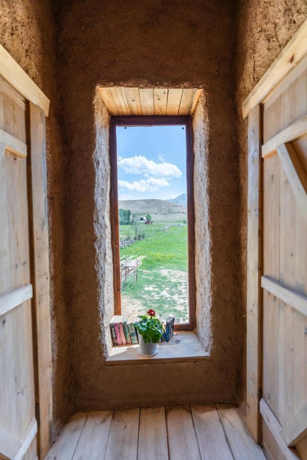 Kyzart Hotel & Horse Tours Bagysh Eksteriør billede